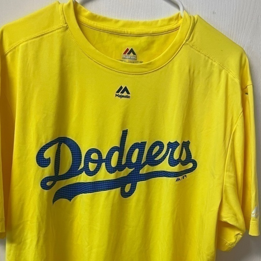 Authentic LA Dodgers T Shirt
